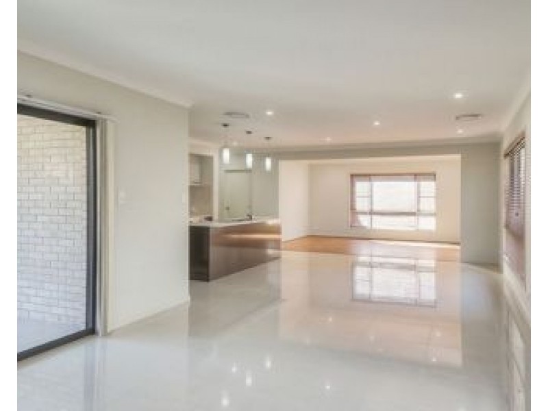 83 Alan Crescent, Eight Mile Plains QLD 4113