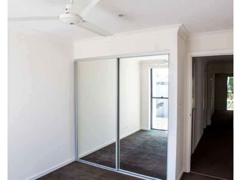 166 North Hill Drive, Robina QLD 4226