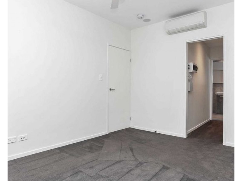 708/5 Cameron Street, South Brisbane QLD 4101