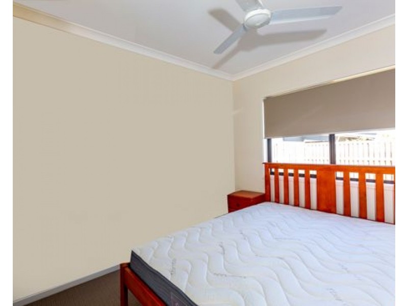 10 Rivina Cct, Coomera QLD 4209