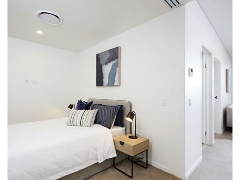712/62 LOGAN ROAD, Woolloongabba QLD 4102