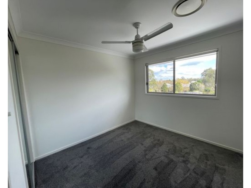 29 20 Kianawah Road South, Manly West QLD 4179