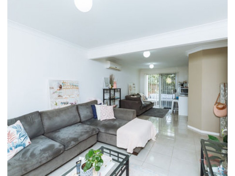 13/1 McAuley Parade, Pacific Pines QLD 4211