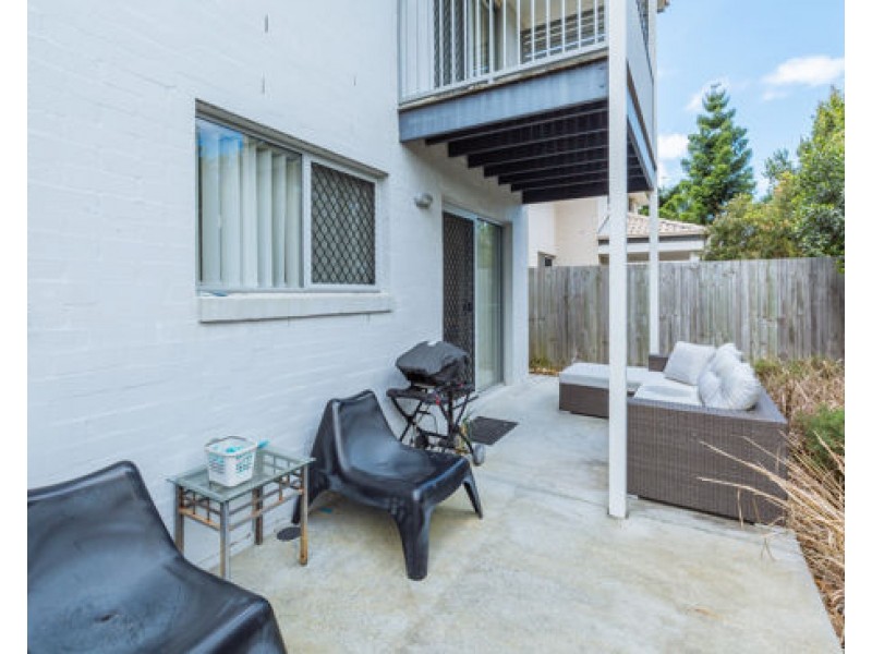 13/1 McAuley Parade, Pacific Pines QLD 4211