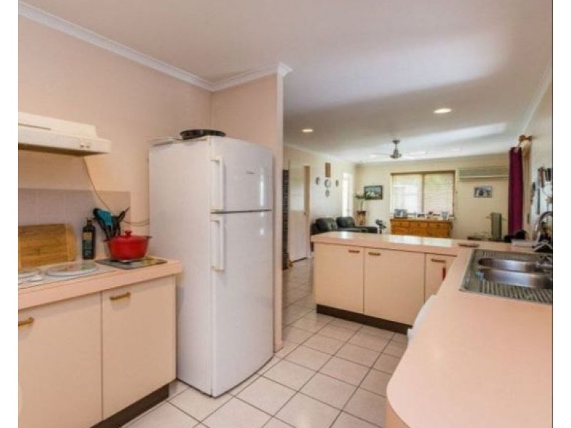 77 Castlerea Street, Tingalpa QLD 4173