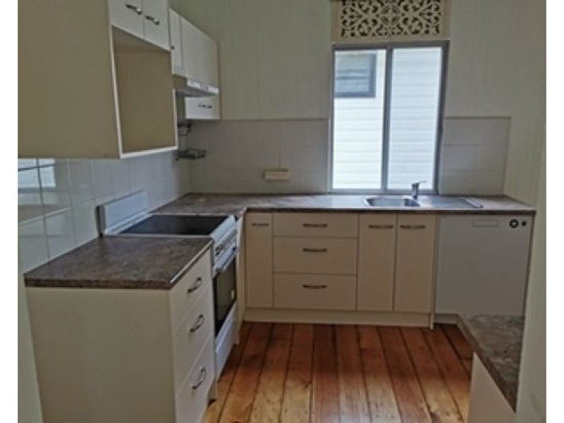 23 Landsdowne Street, Coorparoo QLD 4151