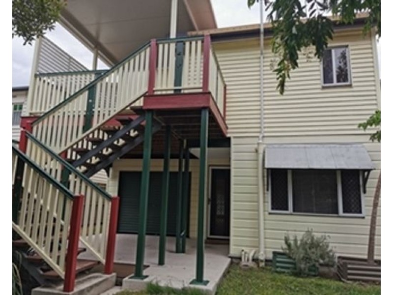 23 Landsdowne Street, Coorparoo QLD 4151