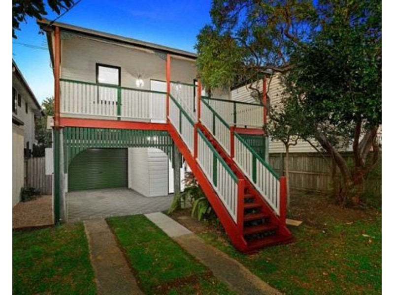 23 Landsdowne Street, Coorparoo QLD 4151