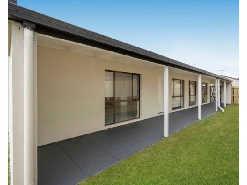 17A Pinelands St, Loganlea QLD 4131