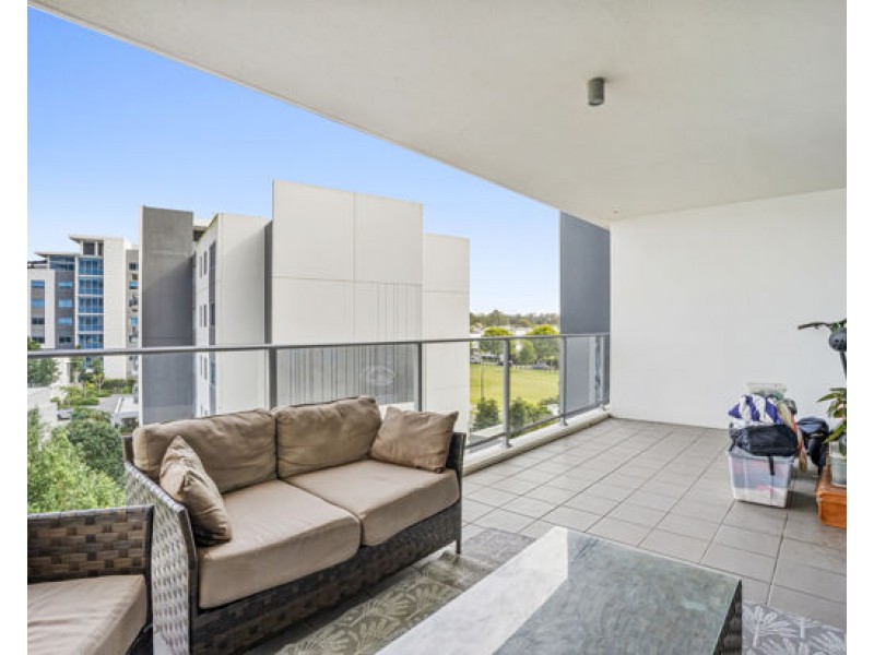 304/41 Harbour Town Drive, Biggera Waters QLD 4216
