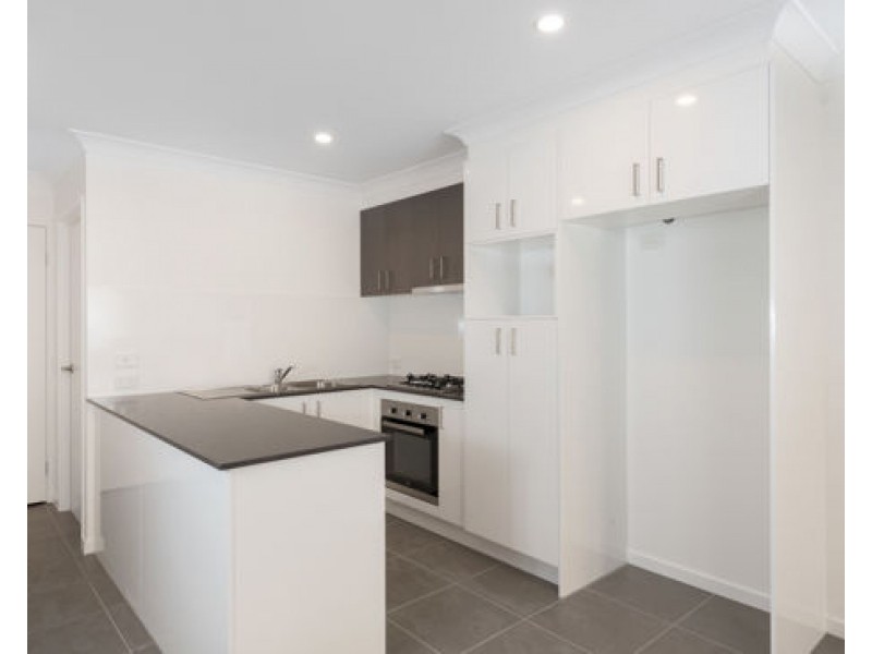 2/16 Aspect Street, Pimpama QLD 4209