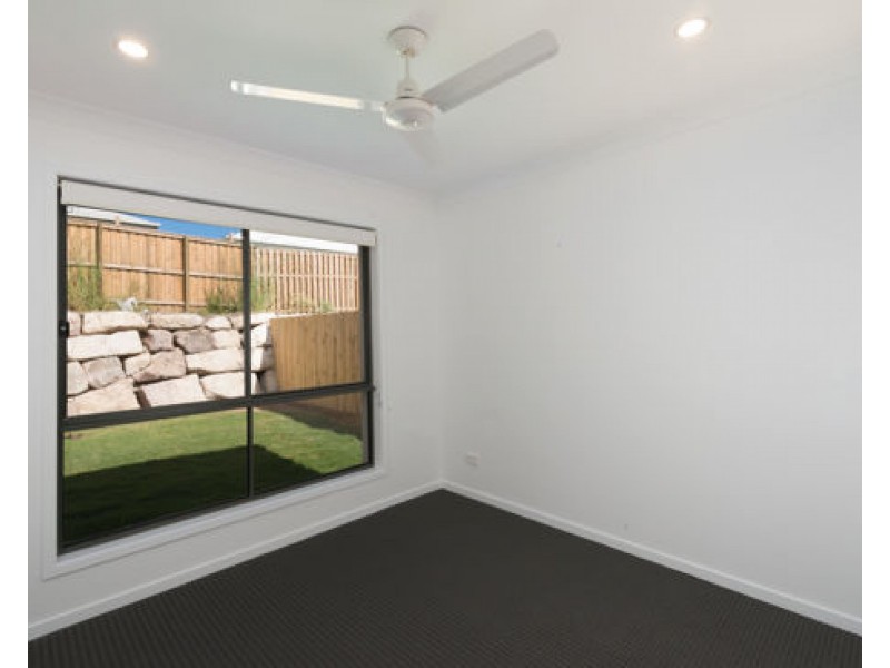 2/16 Aspect Street, Pimpama QLD 4209