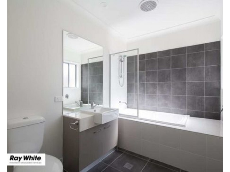 79 SANCTUARY PARKWAY, Waterford QLD 4133