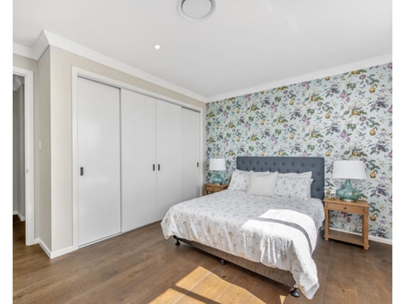 8820 The Point Circuit, Hope Island QLD 4212