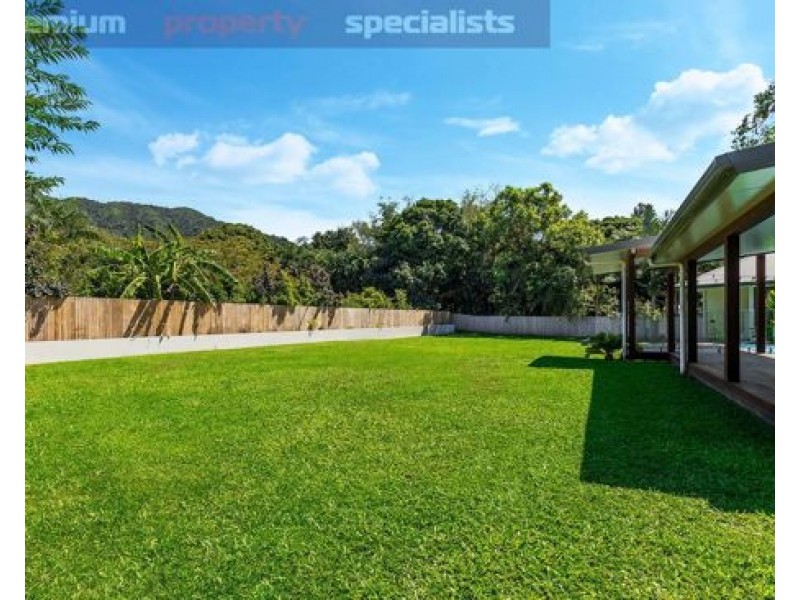 Clifton Beach QLD 4879