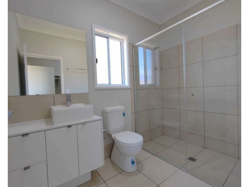 6 Fiennes Road, Logan Reserve QLD 4133