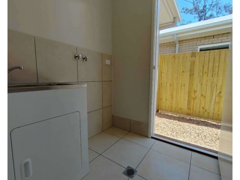 6 Fiennes Road, Logan Reserve QLD 4133