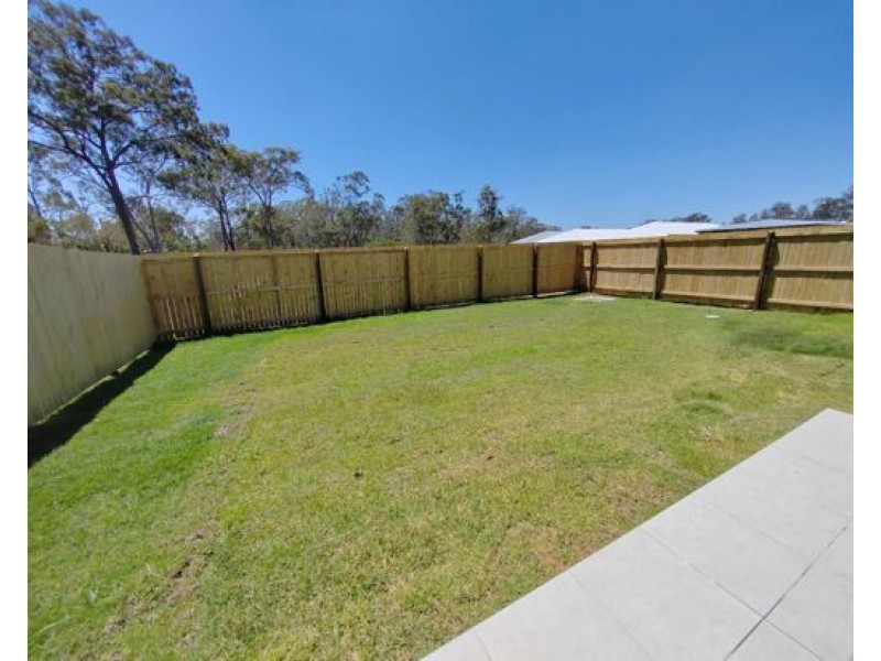 6 Fiennes Road, Logan Reserve QLD 4133