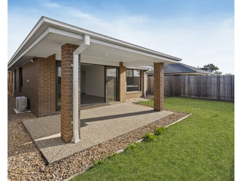 19 Mount Huntley Street, Park Ridge QLD 4125