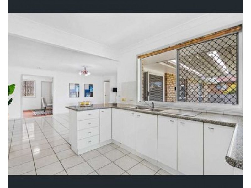 11 Tonbridge Place, Tingalpa QLD 4173