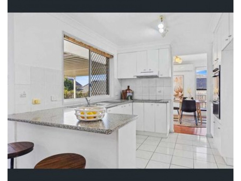 11 Tonbridge Place, Tingalpa QLD 4173