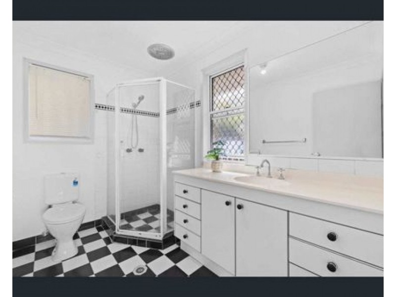 11 Tonbridge Place, Tingalpa QLD 4173