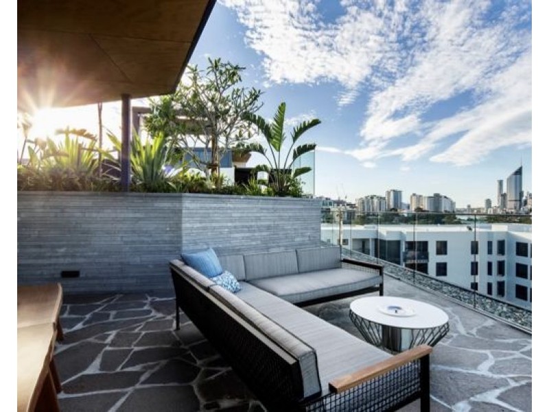 603/17 Gibbon Street, Woolloongabba QLD 4102