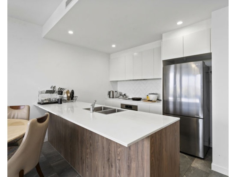 605/8 Meron Street, Southport QLD 4215