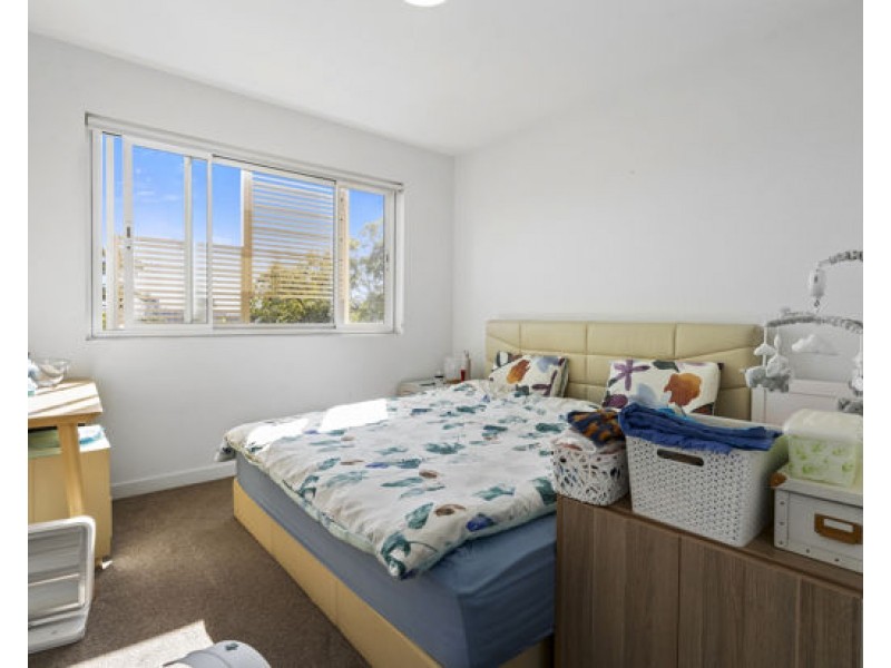 605/8 Meron Street, Southport QLD 4215