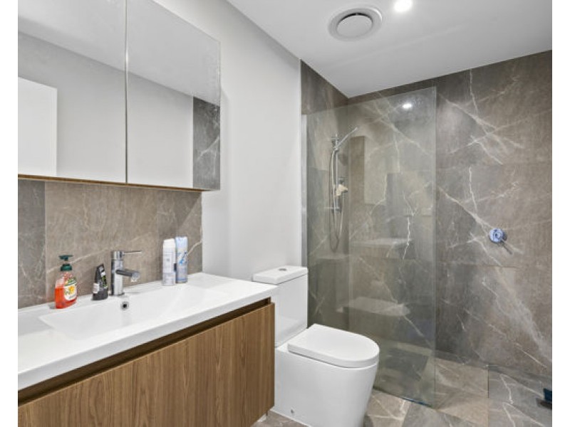 605/8 Meron Street, Southport QLD 4215