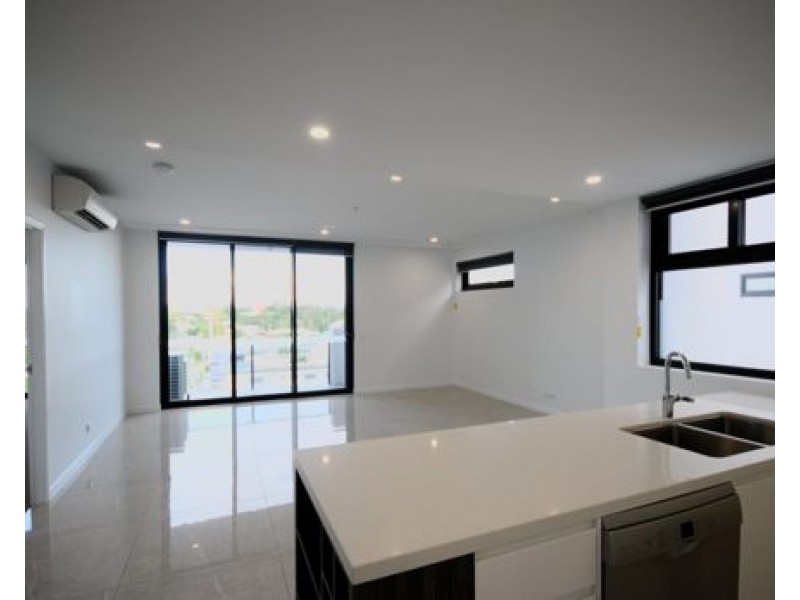 138/ 181 Clarence Rd, Indooroopilly QLD 4068