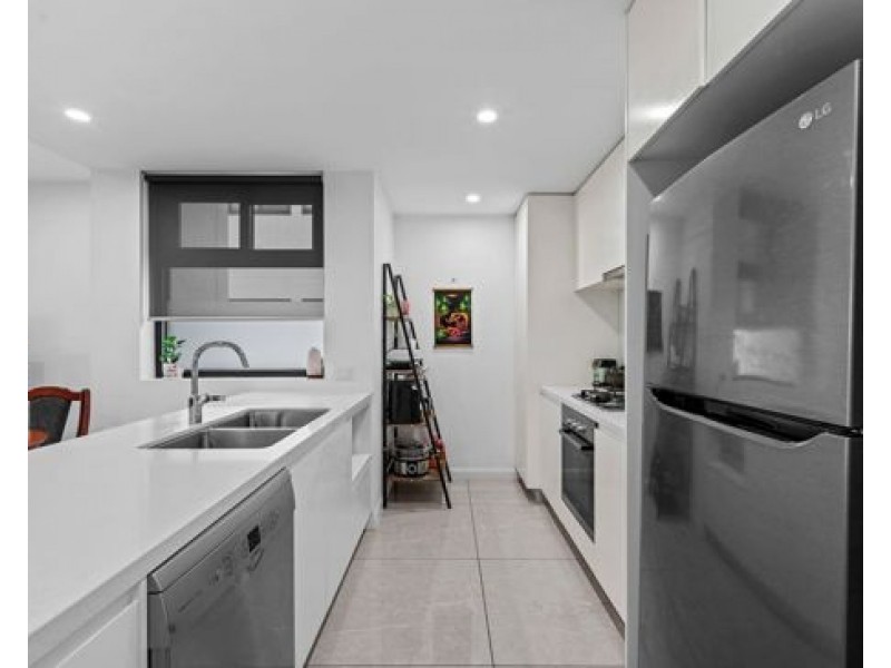 138/ 181 Clarence Rd, Indooroopilly QLD 4068