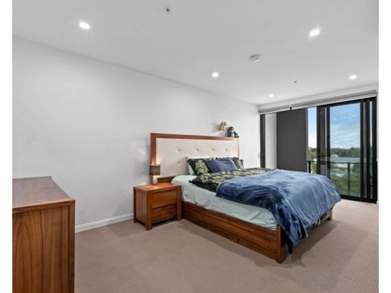 138/ 181 Clarence Rd, Indooroopilly QLD 4068