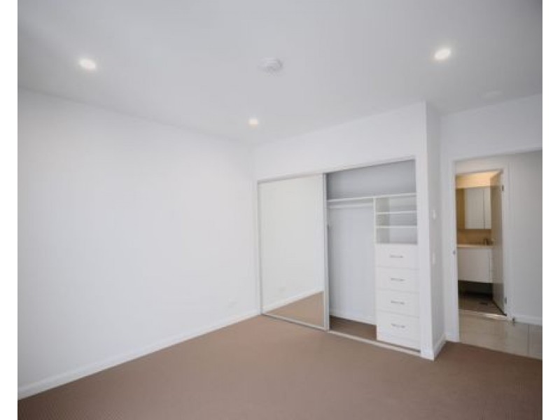 138/ 181 Clarence Rd, Indooroopilly QLD 4068