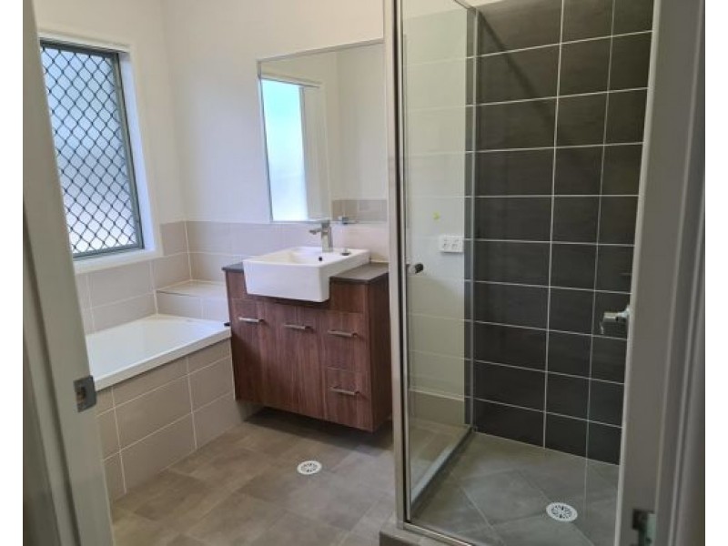 17C Blue Gum Drive, Marsden QLD 4132