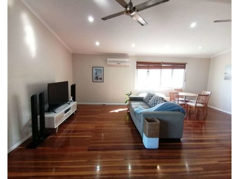 19 Meyrick Street, Cannon Hill QLD 4170