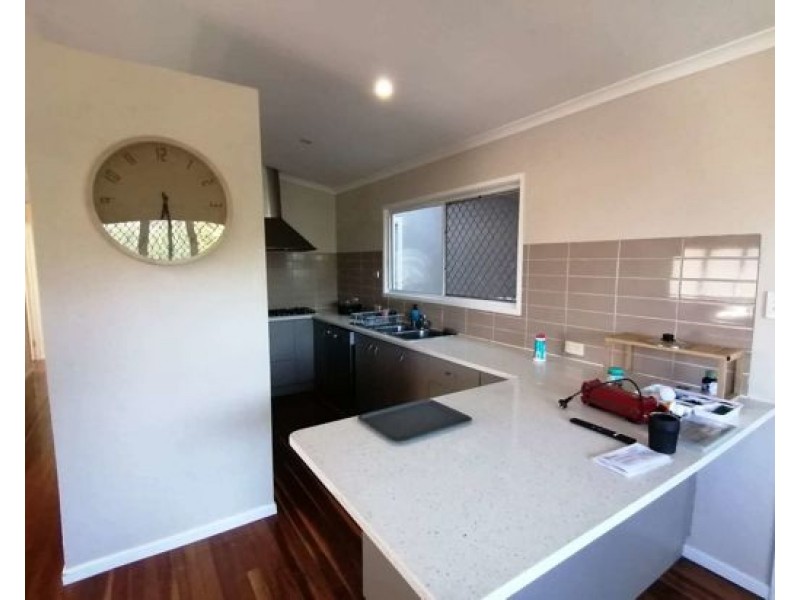 19 Meyrick Street, Cannon Hill QLD 4170