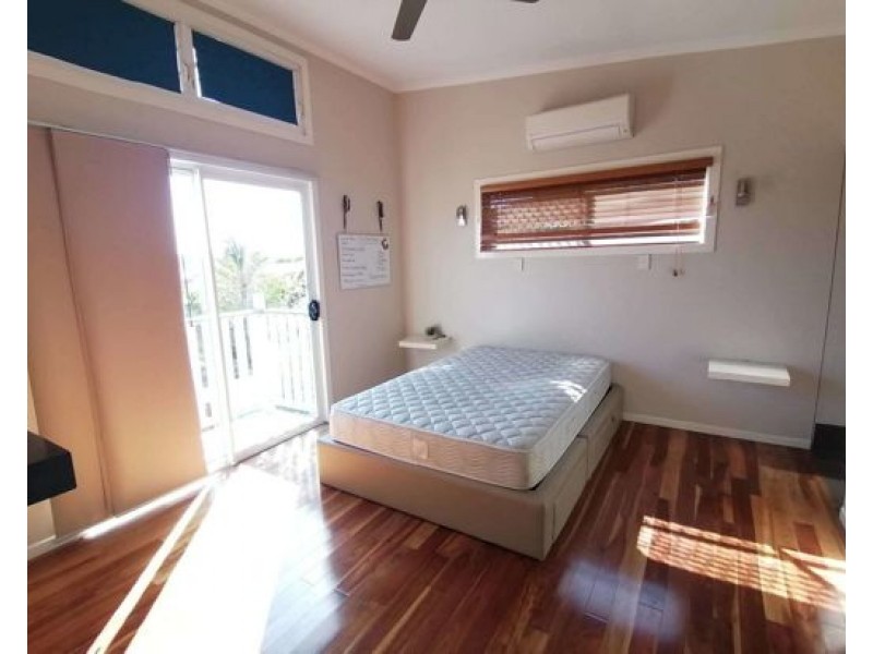 19 Meyrick Street, Cannon Hill QLD 4170