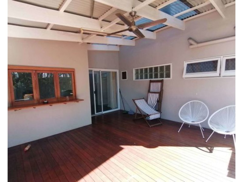 19 Meyrick Street, Cannon Hill QLD 4170