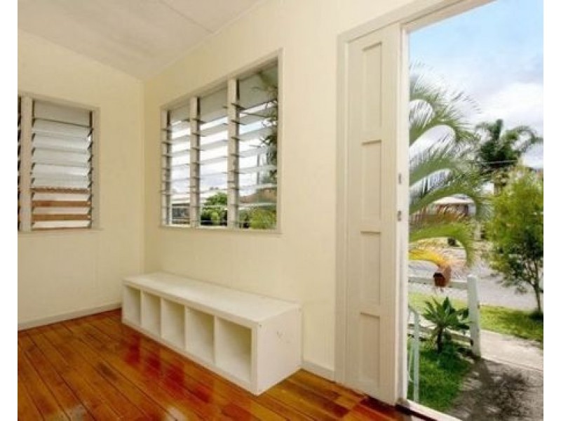 65 Broadway St, Woolloongabba QLD 4102