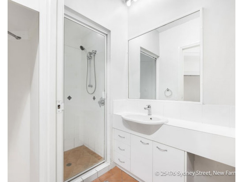 25/176 Sydney Street, New Farm QLD 4005