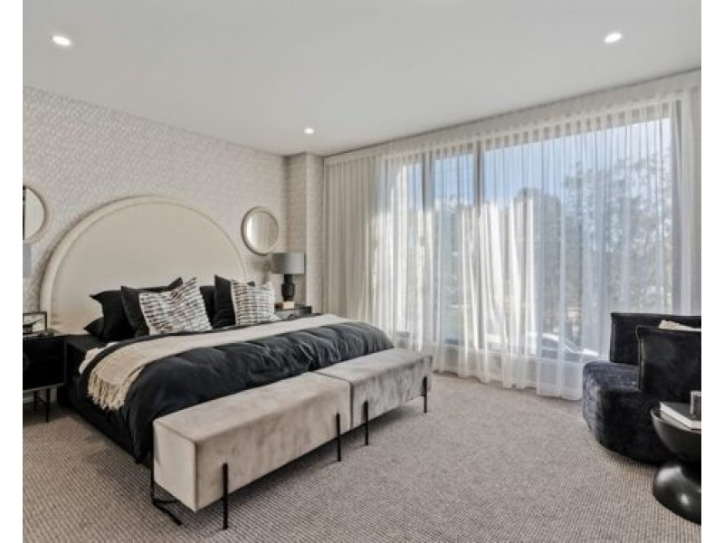 101 Address Upon Request, Parkinson QLD 4115