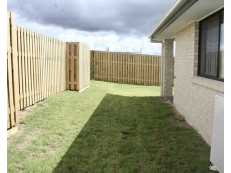 33 Shelley Street, Redbank Plains QLD 4301