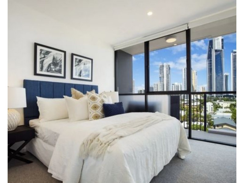 509/266 Stanhill Drive, Chevron Island QLD 4217