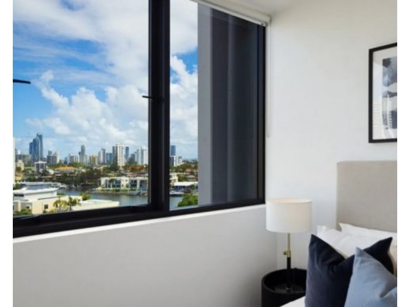 509/266 Stanhill Drive, Chevron Island QLD 4217