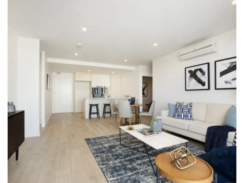 509/266 Stanhill Drive, Chevron Island QLD 4217