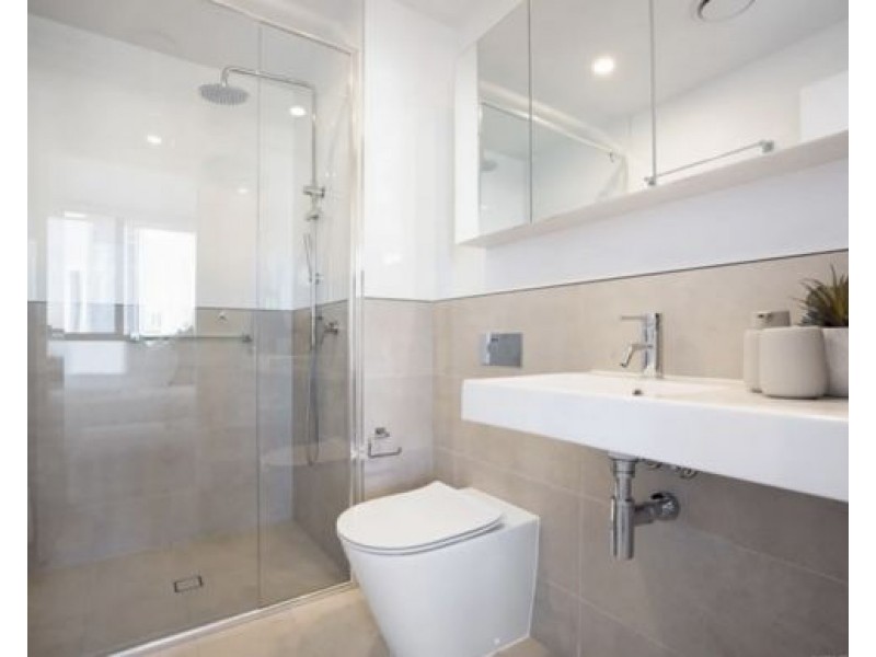 509/266 Stanhill Drive, Chevron Island QLD 4217