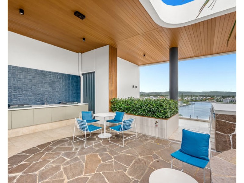 509/266 Stanhill Drive, Chevron Island QLD 4217