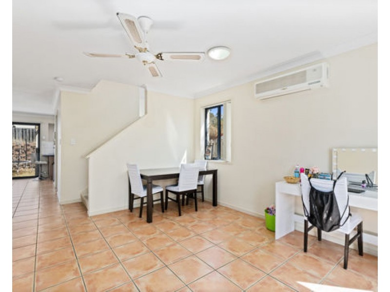 37/2 Studio Drive, Pacific Pines QLD 4211