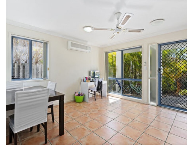37/2 Studio Drive, Pacific Pines QLD 4211
